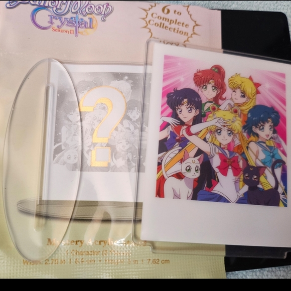 Sailor Moon Crystal Acrylic Stand Photo (Pink background) - Picture 2 of 4